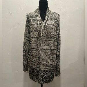 GapBody Black and White Patterned Knit Cardigan Sweater — Size M/L